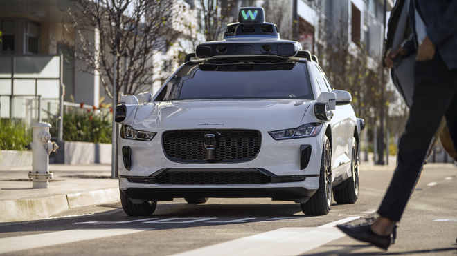 Waymo gjør retrett: Autonome biler skal ikke lenger kalles for «selvkjørende»