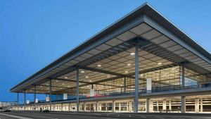 /2642/2642896/Terminal-1-at-Berlin-Brandenburg-Airport-COURTESY-Gerkan-Marg-and-Partners.300x169.jpg