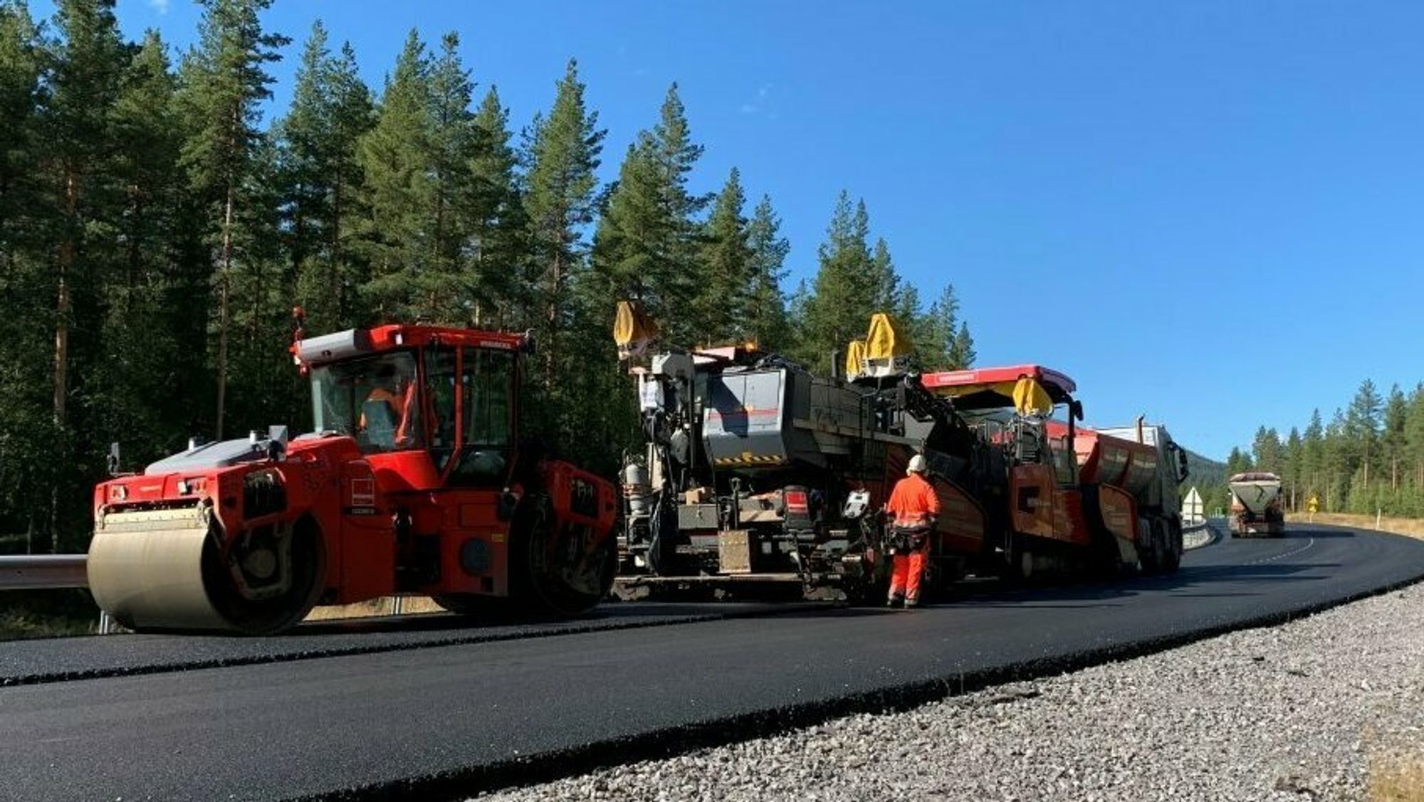 Nordland skal asfaltere for inntil 95 mill sør i Salten og nord i Helgeland