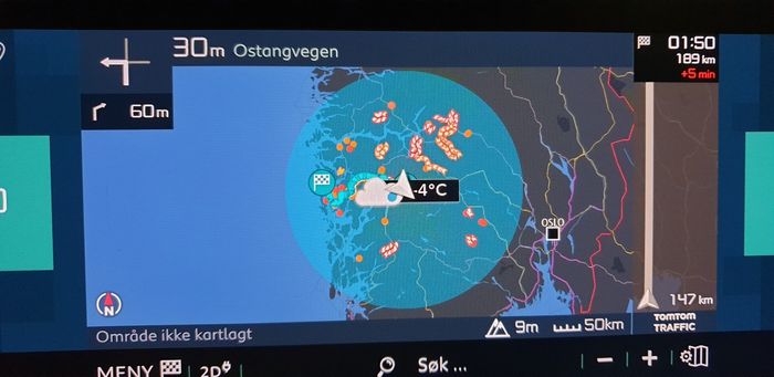 Etter lading i Eidfjord burde vi kunne kjøre langt til havs. I praksis måtte vi lade en gang til for å komme frem dit vi skulle.