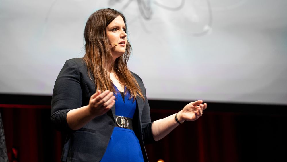 Torhild Anita Sørengaard forsker på søvnplager og utbrenthet hos arbeidstagere i samfunnskritiske yrker under pandemien.