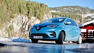 Ifølge testene brukte Renault Zoe tre kilowatt i timen for å holde oppe komforten i bilen mens den gikk «på tomgang».