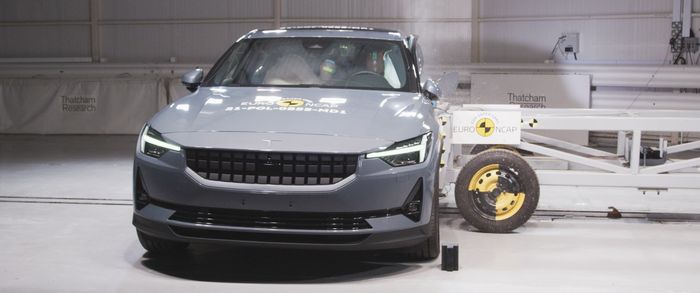 Kollisjonstest av Polestar 2.