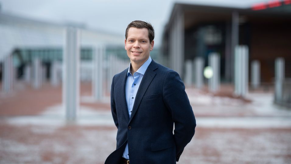 Thorbjørn Busch, senior sikkerhetsrådgiver i Telenor Norge, forteller at Telenor blir blant de første operatørene i verden som kan stanse svindelanrop så effektivt.