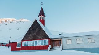 De fulgte anbefalinger fra Matteus&shy;evangeliet da kirken på Svalbard ble rehabilitert
