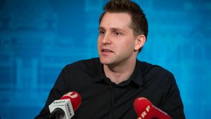 /2666/2666828/schrems.300x169.jpg