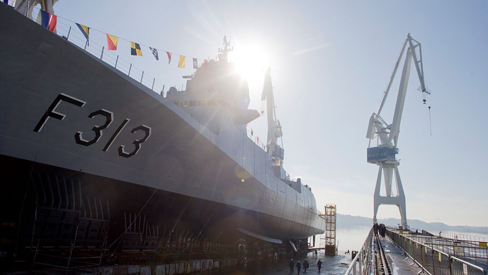 Fregatten KNM Helge Ingstad ved Navantias verft i Ferrol i Spania.