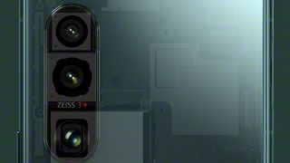 Først i verden: Telekamera i denne toppmobilen gir to ulike forstørrelser med én sensor