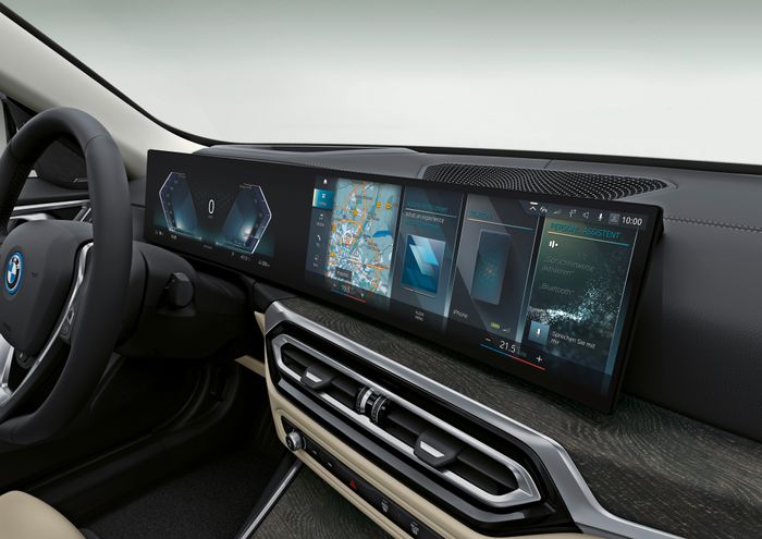 BMW i4 er lansert
