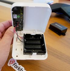 Ultrabeacon kombinerer Bluetooth Low Energy og ultralydsensor i én batteridrevet enhet.