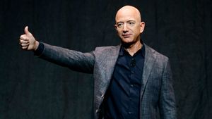 /2679/2679728/Bezos.300x169.jpg