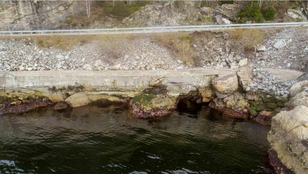Får ny mur i naturstein: Drakestranda på fylkesvei 755 mellom Leksvik og Vanvikan skal utbedres sommeren 2021.