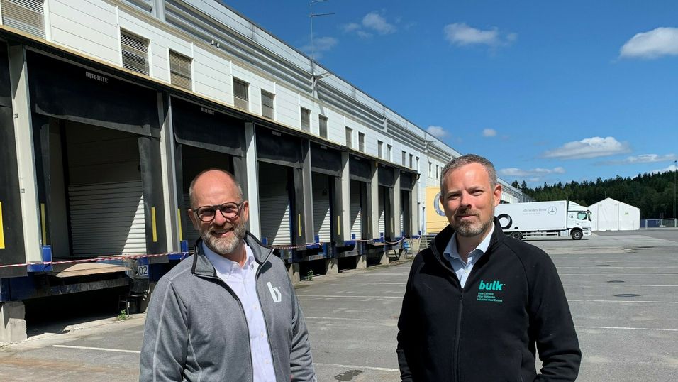 Fra venstre: Gründer og hovedeier Peder Nærbø og administrerende direktør Jon Gravråk i Bulk Infrastructure Group AS.