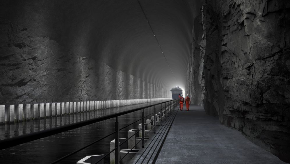 Illustrasjonen viser hvordan Stad skipstunnel vil se ut innvendig. På hver side er det en 3,5 meter bred fendret ledekonstruksjon. Dette er mest for at ikke bruvingene på båtene skal ta borti tunnelveggene, men feltet kan i tillegg kan brukes ved eventuell evakuering, og har dermed status om rømningsvei.