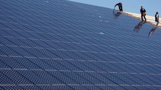 Norfund investerer nesten 900 millioner i indisk solenergi­selskap
