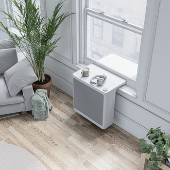 Gradient sitter på nedsiden av vinduet slik at den ikke blokkerer for utsikt og lys.