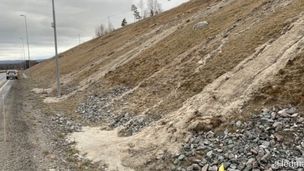 Utrast skråning på E16 ved Kongsvinger blir reparert