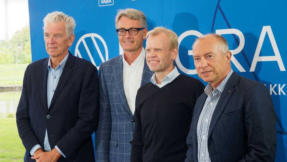 Fra venstre: Auke Lont, styreleder i Hegra og tidligere sjef for Statnett, Øyvind Eriksen, konsernsjef i Aker, Svein Tore Holsether, konsernsjef i Yara og Christian Rynning Tønnessen, konsernsjef i Statkraft under lanseringenen av Hegra.