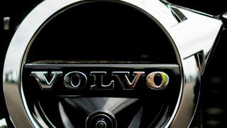 Volvo-fabrikk stenger på grunn av databrikke-mangel