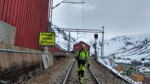 /2698/2698227/Avgang%20fra%20Myrdal____IMG_20210503_190612264_HDR.300x169.jpg