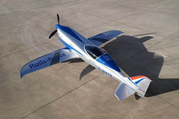 Rolls Royce skal etter planen levere elektriske fly til Widerøe.