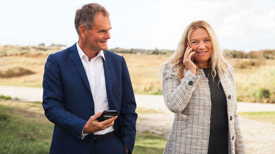 Administrerende direktør Tor Morten Osmundsen og styreleder Toril Nag i Altibox ser frem til å utvide virksomheten med 5G-tjenester, etter at de skal betale 724 millioner kroner for tilgang til frekvensene..