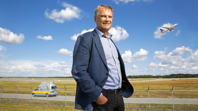– Jeg ønsket meg denne jobben fordi jeg i så mange år også har jobbet med samfunnskritisk infrastruktur, men da fra telekom-perspektiv, sier Foss.
