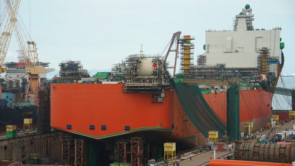 Johan Castberg-prosjektet, som er under bygging i Singapore, har støtt på store problemer det siste året. Mangel på arbeidskraft på verftet, på grunn av pandemien, og kvalitetsavvik i sveisingen gir store overskridelser og forsinkelser.