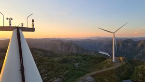 /2701/2701542/wind-farms-4-lis.300x169.jpg