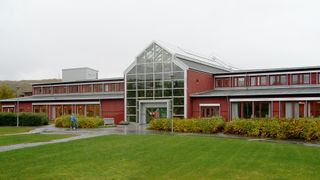 Universitetet i Tromsø, inngangsparti.