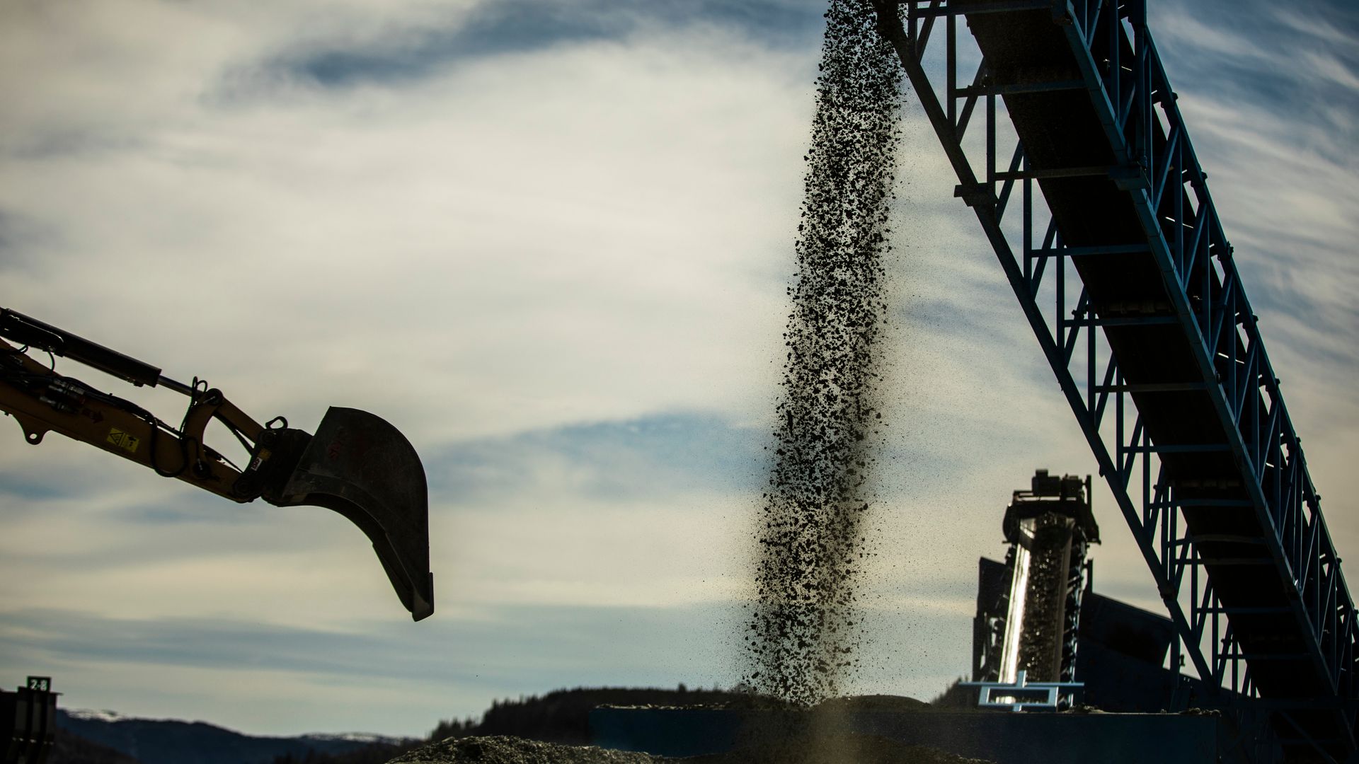 Rimol Miljøpark i Trondheim startet i høst produksjon av høyverdig tilslag til betong, laget av resirkulert gravemasse. Foto: AF Gruppen 
