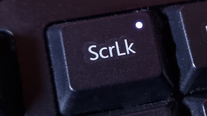 Scroll Lock-tasten på et tastatur.