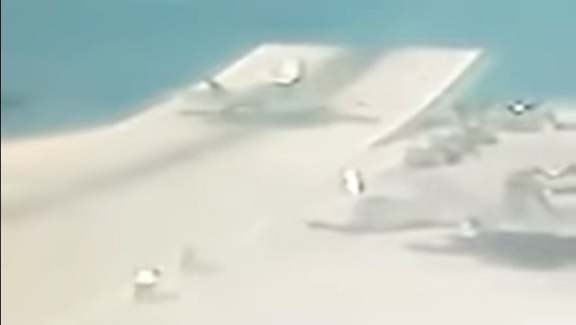 Lekkede videoopptak av F-35B-flyet som havarerer i et forsøk på å ta av fra dekket på HMS Queen Elizabeth.