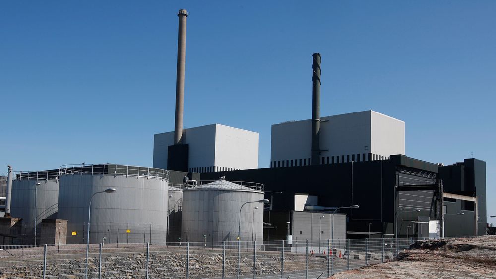 Atomkraftverket i Oskarshamn i Sverige kan måtte stenge for reparasjoner. Det kan gi høyere strømpriser i Norge.