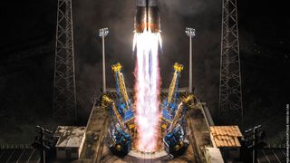 «Lift-off» for Soyuz launcher VS-26 med Galileo-satellittene 27 og 28 fra Europas Spaceport i Fransk Guyana den 4. desember 2021, lokal tid.