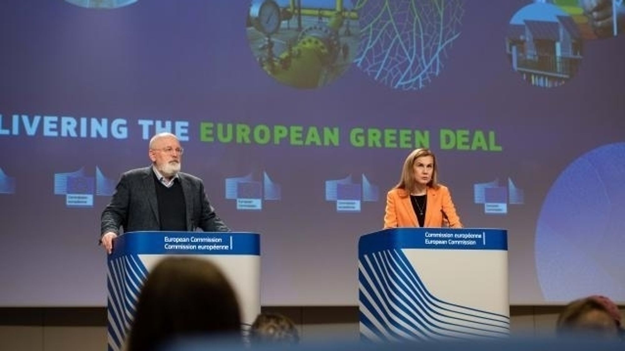 EU-kommisjonens visepresident Frans Timmermans og energikommissær Kadri Simson under pressekonferansen onsdag. 