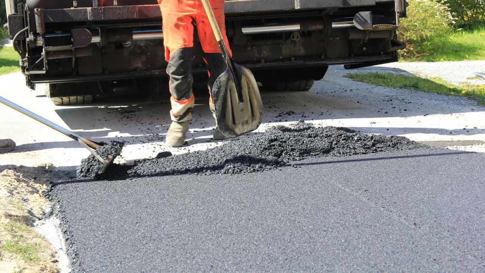 Rammeavtale: Indre Østfold skal legge asfalt for inntil 20 mill