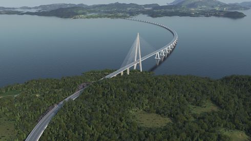 Fergeforbindelsen over Bjørnafjorden hadde i 2016 en årsdøgntrafikk på 3000 kjøretøy. Tallet kan stige til 10 000 i 2030 om det bygges bro, ifølge Statens vegvesen.