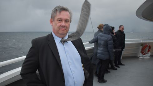 Anders Sæternes, avdelingsdirektør i fergeavdelingen i Statens vegvesen, mener flytende hydrogen er mest aktuelt for Vestfjorden-fergene.