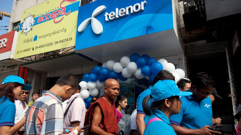 Lagmann og menneskerettighetsekspert Hanne Sophie Greve mener at Telenors salg av mobiltjenesten i Myanmar er svært problematisk.