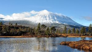 /2714/2714920/Gaustatoppen_%282012.10.06%29.300x169.jpg