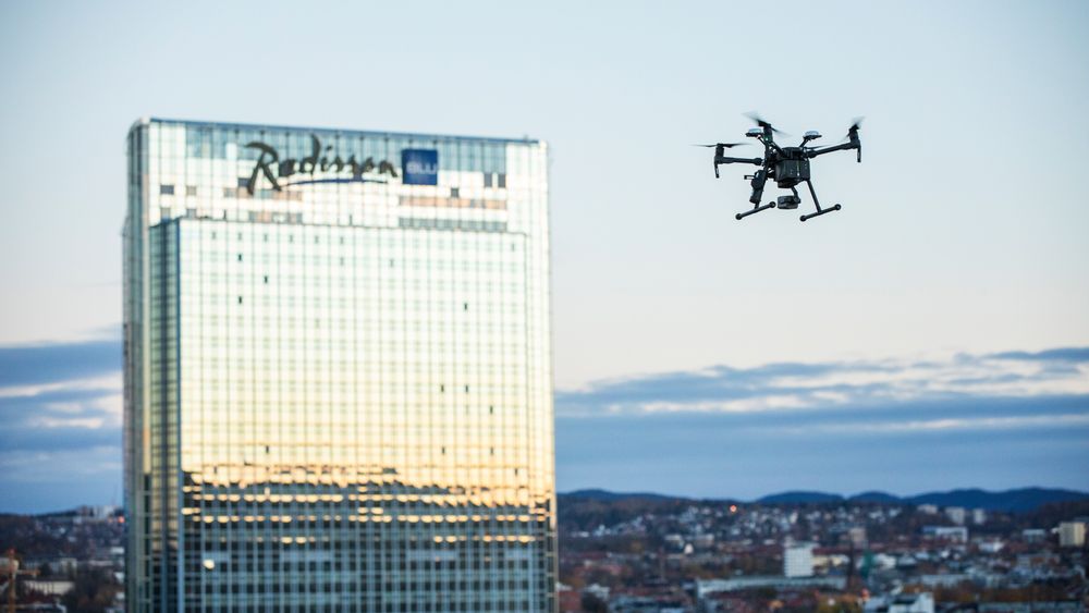 Airlift Solutions, Avinor Flysikring og UAS Norway gjennomførte test av en kompleks droneoperasjon i Oslo sentrum 27. oktober 2018.