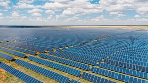 /2716/2716343/The_86MW_Waterloo_solar_park_located_in_South_Africas_North_West_province._Image_juwi..300x169.jpg