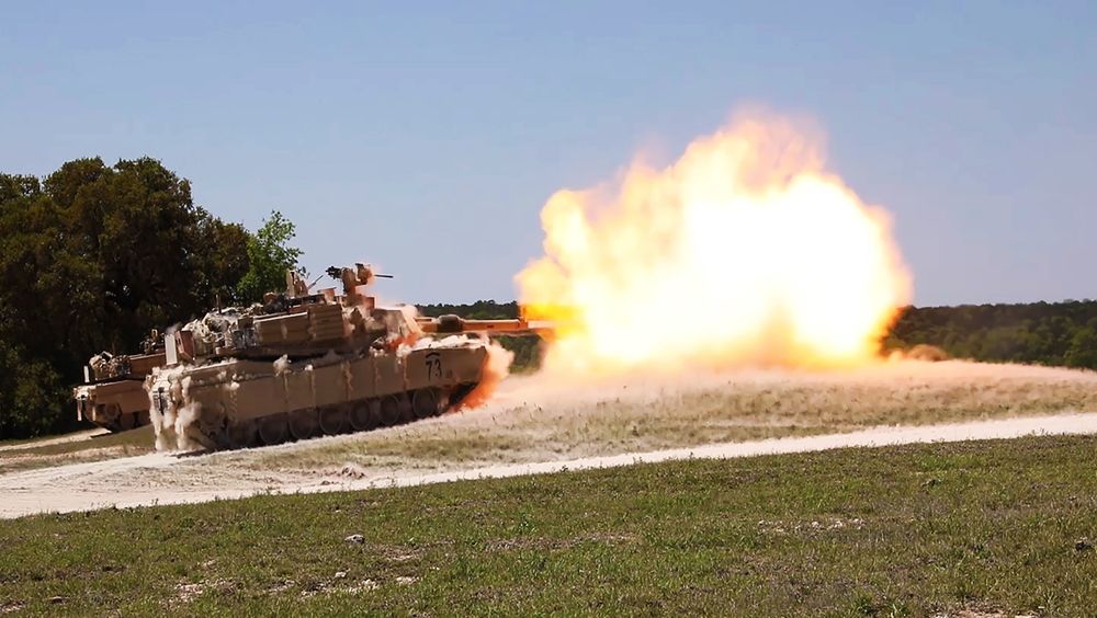 M1A2 Abrams SEPv3 fra 3rd Armored Brigade Combat Team, 1st Cavalry Division øver på Fort Hood, nord for Austin i Texas i april 2021.