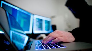 Hacking, hackere og datakriminalitet