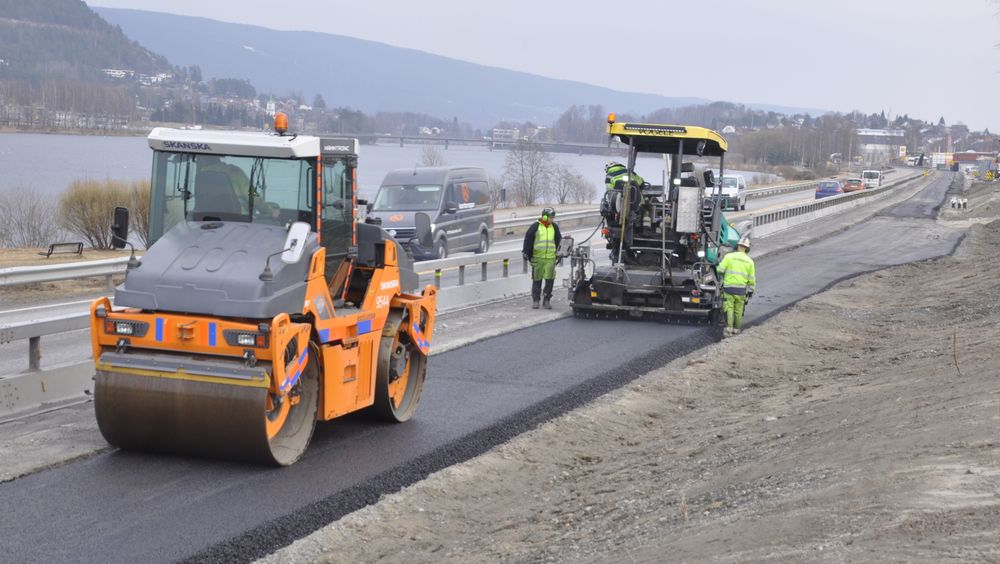 Runde 2 for asfaltering av riksveiene i nord: Nesten 110.000 tonn skal legges 