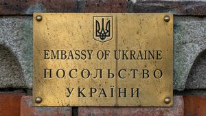 /2717/2717837/Ukraine_Embassy_Plaque%2C_Dublin.300x169.jpg