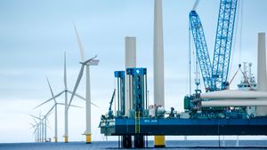 /2717/2717884/Anholt_Building_Turbines.300x169.jpg