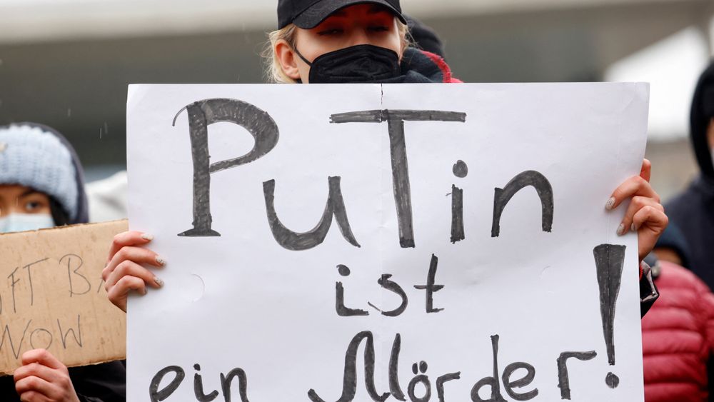 Protestene mot Russlands krig i Ukraina har vært store over hele Europa, ikke minst i Tyskland.
