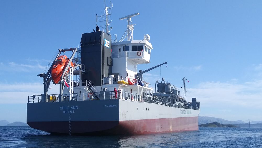 Sementskipet MS Shetland er bygget i 2019 . Det er på 7.000 dødvekttonn med en lengde på 109.66 meter og bredde 14 meter.